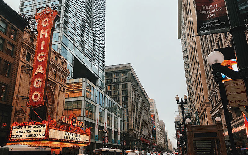 Thinking of moving from Illinois to Nashville?